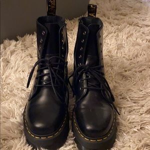 Platform black Dr. martens